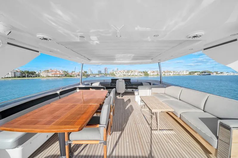SeaLux yacht photo