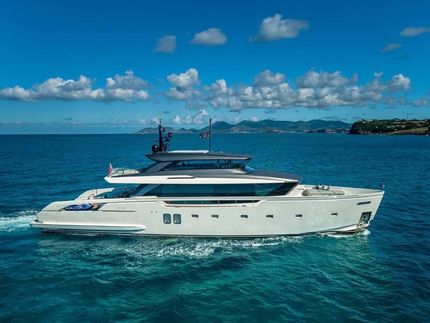 SeaLux yacht photo